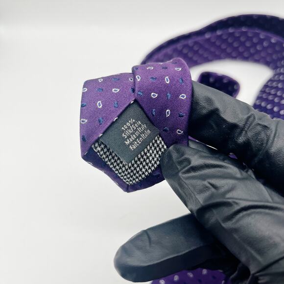 John Varvartos Silk Tie Purple Geometric Pattern Made in USA - Picture 4 of 6
